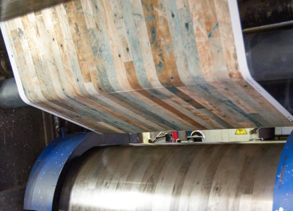 decór paper on a rotogravure press