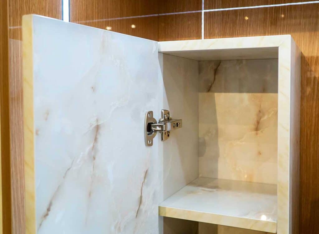 Glossy stone laminate finish